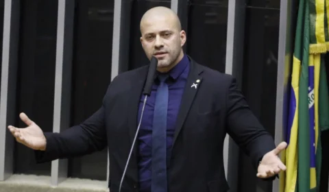 STF determina que Daniel Silveira coloque tornozeleira eletrônica