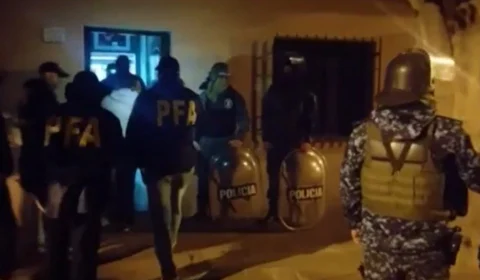 Polícia Federal encontra 100 balas em casa de suspeito de atentado contra Cristina Kirchner na Argentina