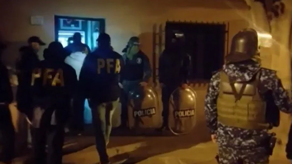 Polícia Federal encontra 100 balas em casa de suspeito de atentado contra Cristina Kirchner na Argentina