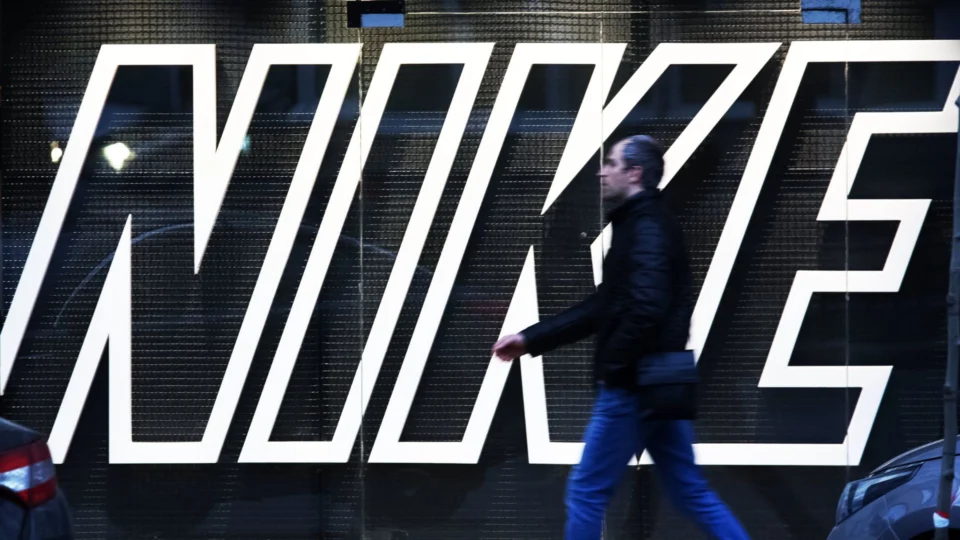 Nike anuncia saída definitiva da Rússia