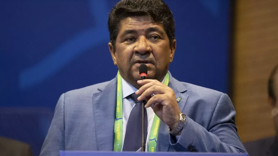 Presidente da CBF vai pedir ‘punição’ a clube que tiver torcedor envolvido em atos de racismo na Liberta e Sul-Americana