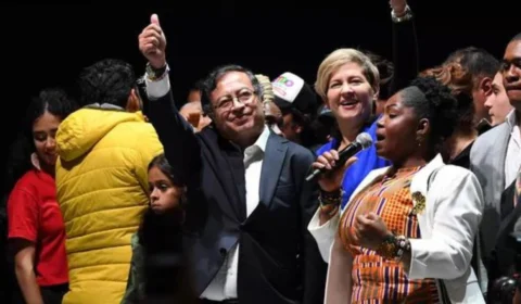 Gustavo Petro, 1º presidente de esquerda eleito na Colômbia, terá desafios políticos, econômicos e sociais