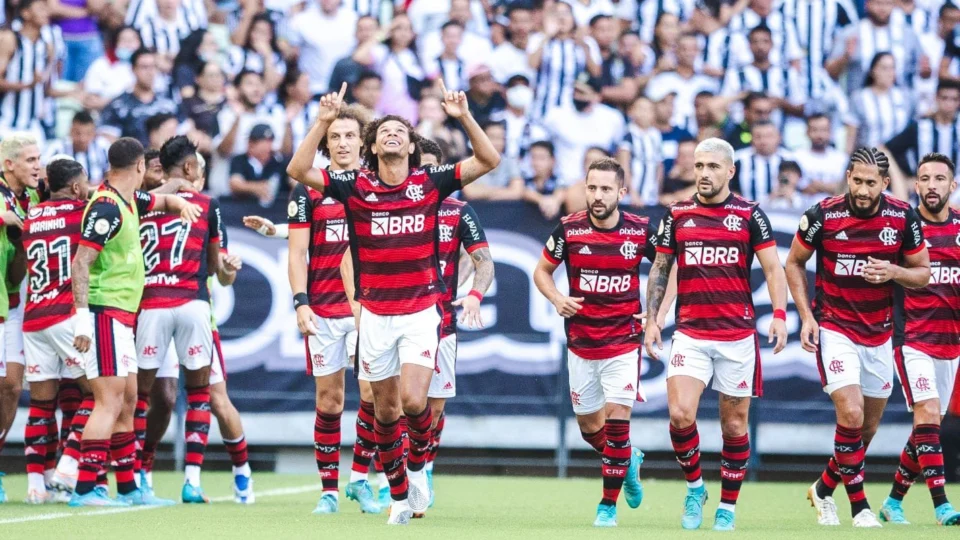 Em jogo duro e sob pressão, Flamengo empata em 2 a 2 com Ceará pelo Brasileirão