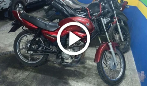 VÍDEO: suspeito abastece motocicleta roubada e acaba preso na Zona Norte de Manaus
