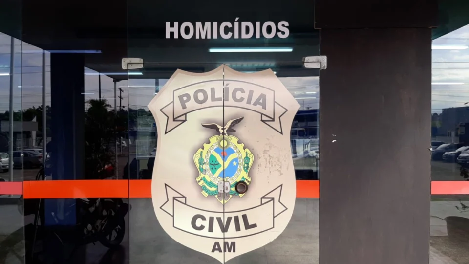 Polícia prende suspeito de executar mãe e filho a tiros em Manaus