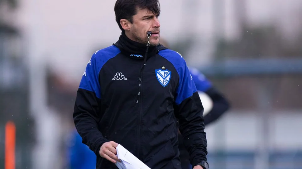 Adversário do Flamengo na semifinal da Libertadores, Vélez Sarsfield ‘sofre’ no Campeonato Argentino