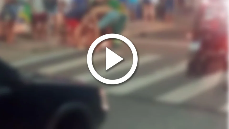 VÍDEO: homem é executado com 8 tiros na frente dos amigos na Compensa, em Manaus