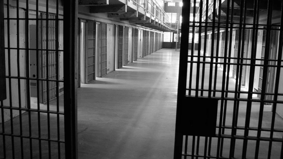 Trio é preso suspeito de envolvimento em vários roubos em Manaus