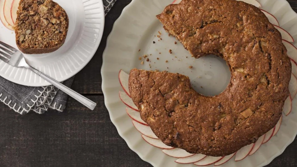 RECEITA FÁCIL: aprenda a fazer bolo integral de maçã sem lactose