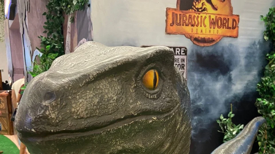 Filme Jurassic Dominion é tema de nova atração em shopping de Manaus