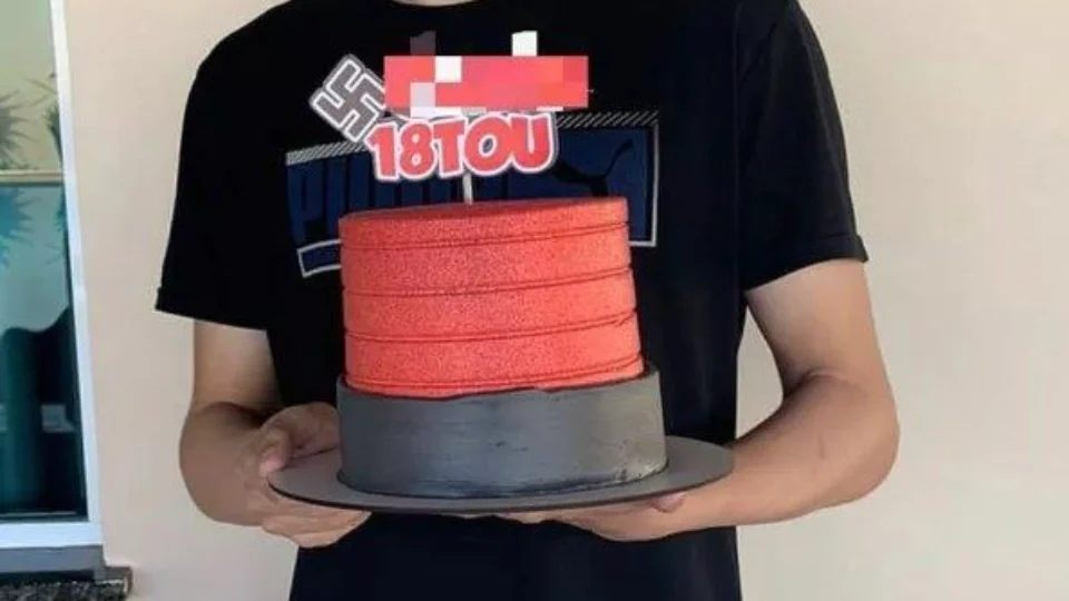Jovem de Roraima é investigado por comemorar aniversário com suástica nazista em bolo