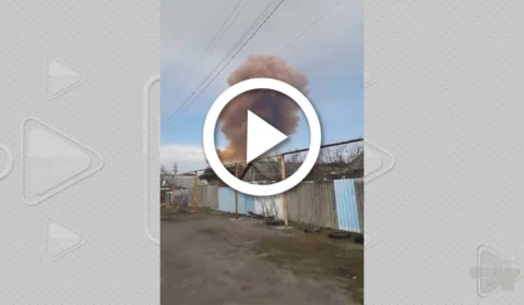VÍDEO: russos atacam depósito de ácido nítrico perto de Luhansk, diz parlamento ucraniano