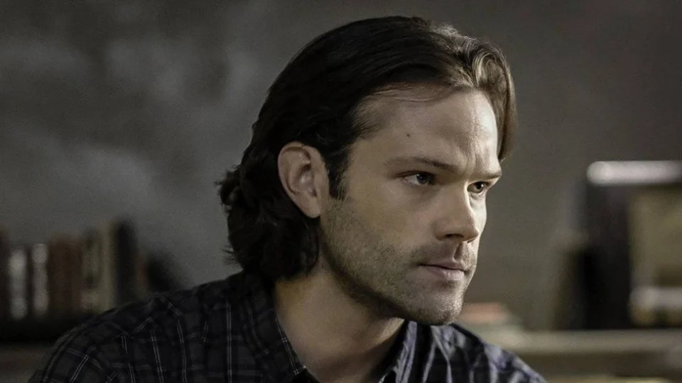 Ator da série ‘Supernatural’, Jared Padalecki sofre grave acidente de carro: ‘ele tem sorte por estar vivo’