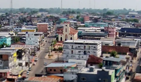 Concessionária firma TAC com MPAM para regularizar fornecimento de energia em Tefé