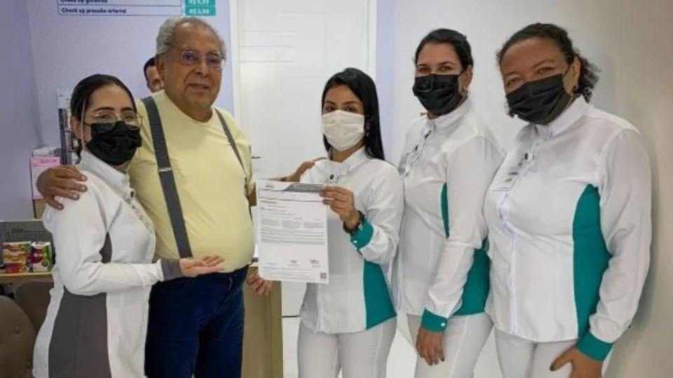 Amazonino Mendes anuncia que está curado da Covid pela segunda vez, no AM: ‘venci’