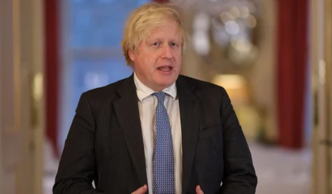 Na Inglaterra, Boris Johnson se diz ‘profundamente preocupado’ com desaparecimento de Dom Phillips no Amazonas e oferece ajuda