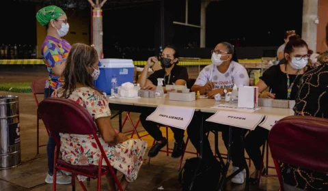 Vacinas contra Covid-19 e Influenza estarão disponíveis em 11 unidades de Manaus, neste sábado
