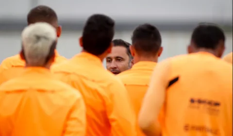 Maratona de jogos na Libertadores, Copa do Brasil e Campeonato Brasileiro fará Corinthians atuar com garotos