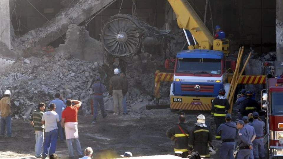 Acidente com avião da TAM completa 15 anos sem condenações