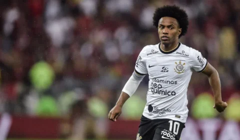 Perto de rescindir contrato com Corinthians, Willian alega insegurança familiar e estresse: ‘meu desempenho não foi o que eu esperava’