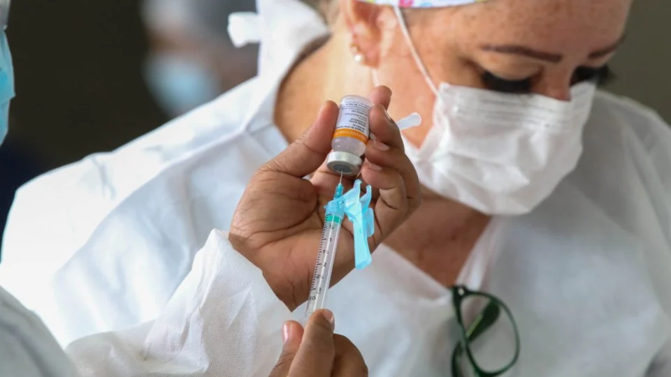 Manaus terá 49 pontos de vacinação contra a Covid-19 nesta quinta-feira