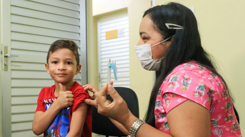 Confira os pontos de vacinação contra Covid-19 neste sábado