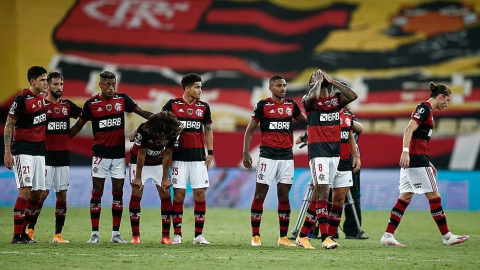 Flamengo perde por 1 a 0 para Red Bull Bragantino em jogo duro pelo Campeonato Brasileiro da Série A