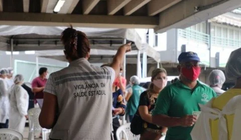 Pontos de vacinação contra Covid-19  funcionam até às 16h deste sábado em Manaus