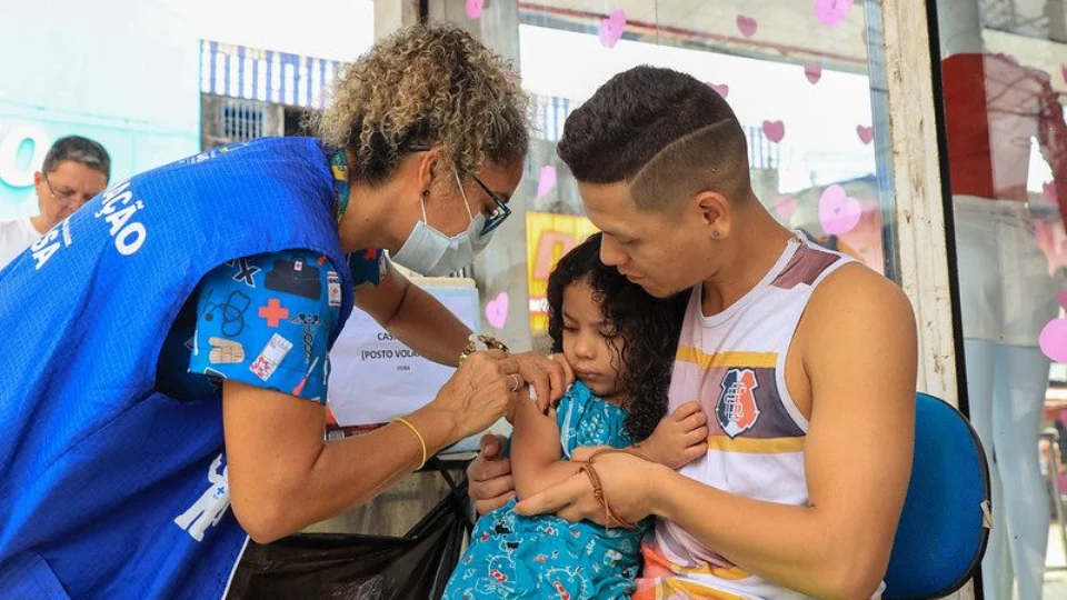 Campanha de vacinação contra influenza e sarampo é prorrogada até 24 de junho, em Manaus
