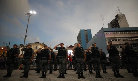 Policiais e bombeiros do AM receberão abono fardamento de mais de R$ 3 mil em maio