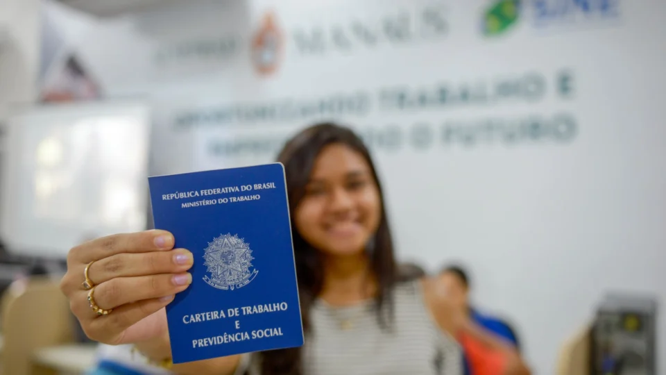 Sine Amazonas oferta 176  vagas de emprego nesta sexta-feira