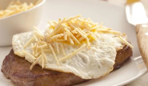 Receita Fácil: aprenda a fazer filé a cavalo