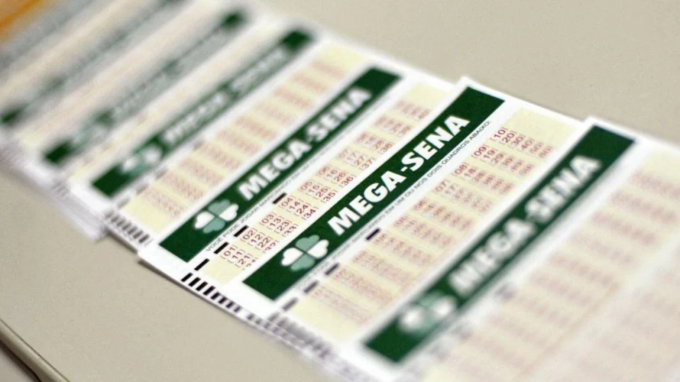 Mega-Sena 2524: concurso acumula de novo, e sorteio no sábado poderá pagar até R$ 300 milhões