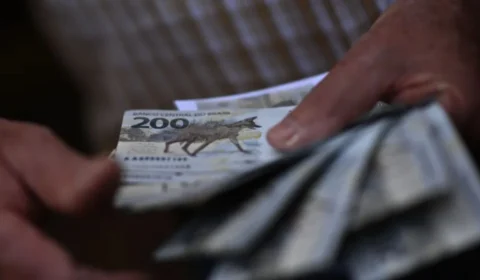 Crédito a pessoas físicas fica 32% mais caro em 1 ano e meio, analisa Anefac