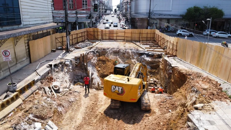 Começam obras de recuperação em trecho na avenida 7 de Setembro em Manaus
