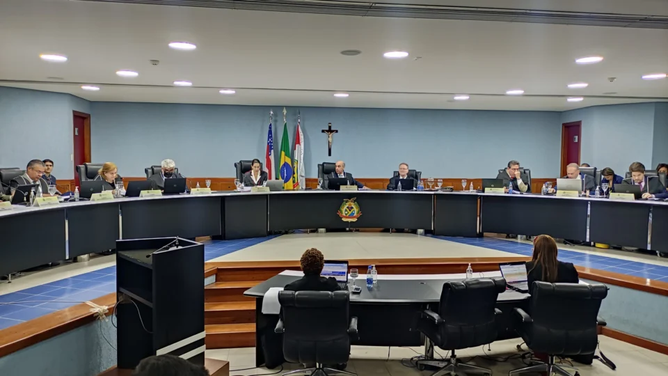 Ex-presidente da Câmara de Barreirinha, no AM, é multado em R$ 167 mil