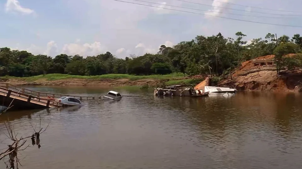 Acidente BR-319: vítimas seguem internadas em hospitais do AM