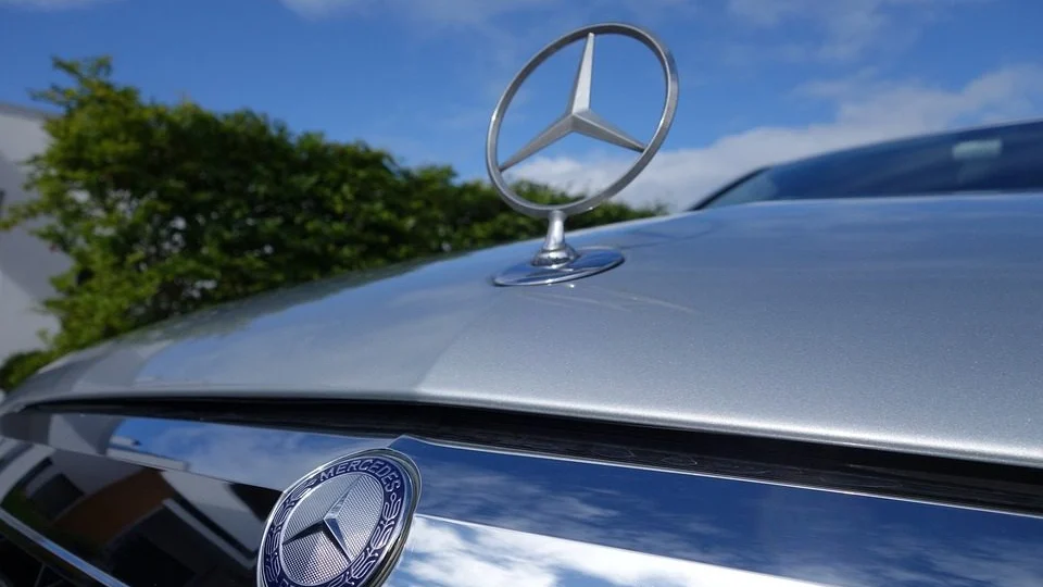 Mercedes-Benz negocia venda de operações na Rússia, afirma diretor da montadora