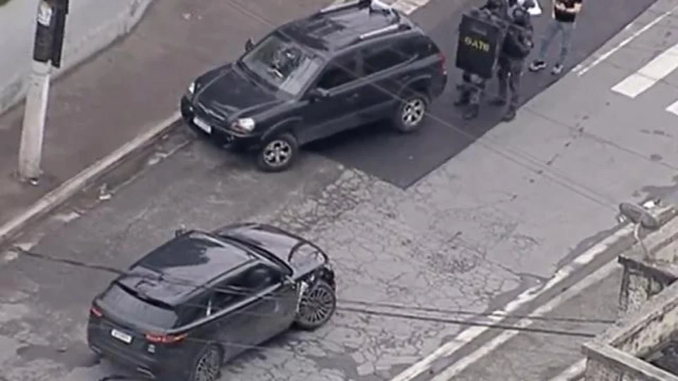 Casal é mantido refém e policiais conseguem libertar as vítimas, em São Paulo