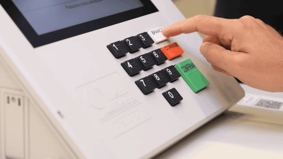 Eleições 2022: AM tem mais de 578 mil faltosos e 11,18% de votos nulos e brancos