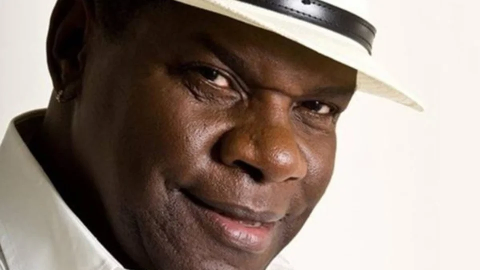 Corpo de Emílio Santiago é exumado nesta quinta para exame de DNA