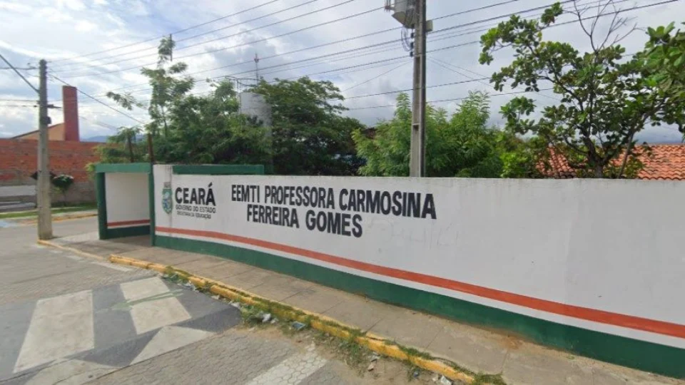 Três estudantes de escola pública são baleados por adolescente no Ceará