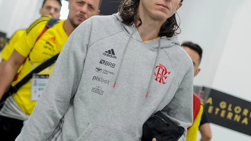 Filipe Luís de 37 anos deve renovar por mais um ano com Flamengo