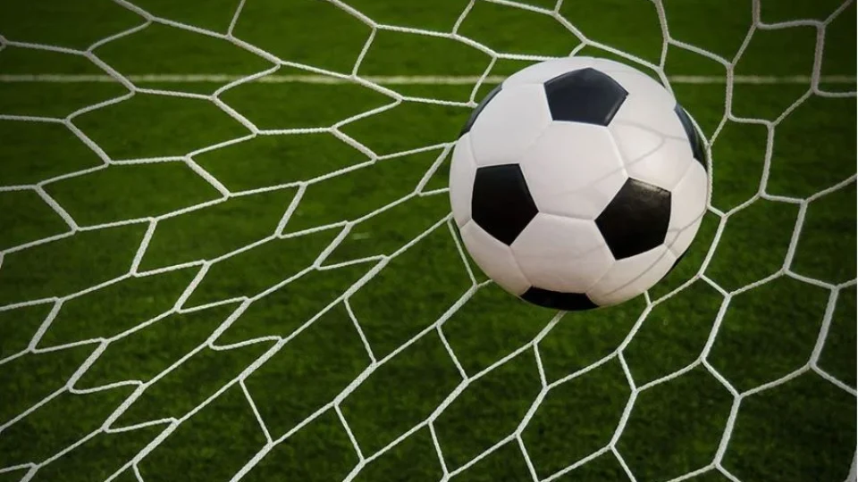 Jogos na sexta (21): saiba quais partidas de futebol no Brasil e no mundo