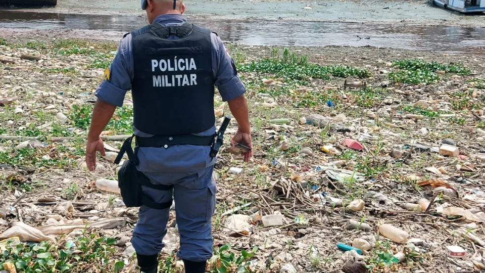Homem tem orelha decepada após ser morto a facadas, na Zona Oeste de Manaus