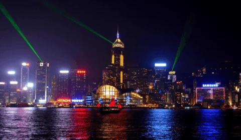 Para atrair turistas, Hong Kong oferece 500 mil passagens aéreas gratuitas