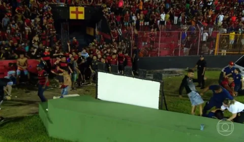 Vasco e Sport ficam no 1 a 1, torcida invade campo e jogo é encerrado pela Série B