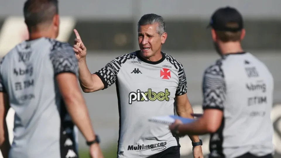 Vasco demite técnico Jorginho nesta quarta