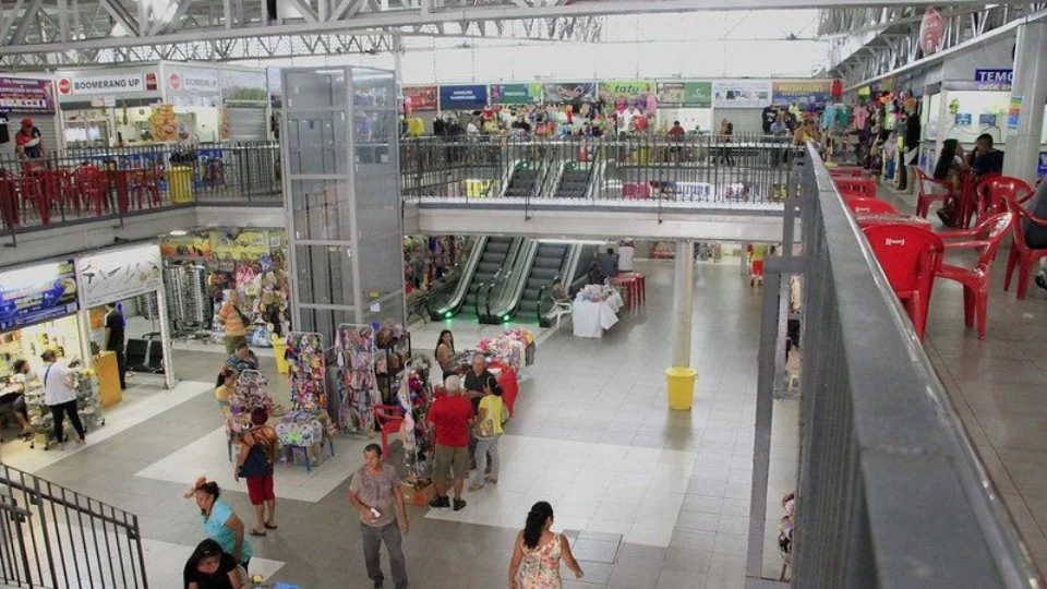 Confira funcionamento do comércio em Manaus no período do Natal e Ano Novo