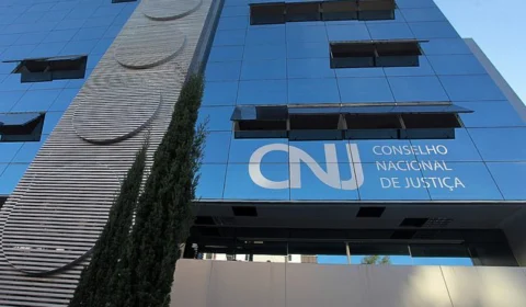 Eleições 2022: CNJ suspende Twitter de juíza do Amazonas por manifestações políticas